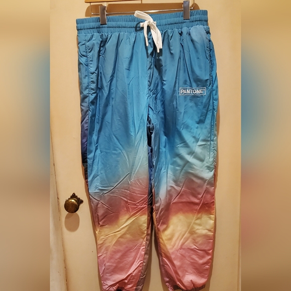 Colorful Gradient Puffer Jacket and Pants Set Size XL/0X Pantone X Forever 21 - Picture 3 of 6